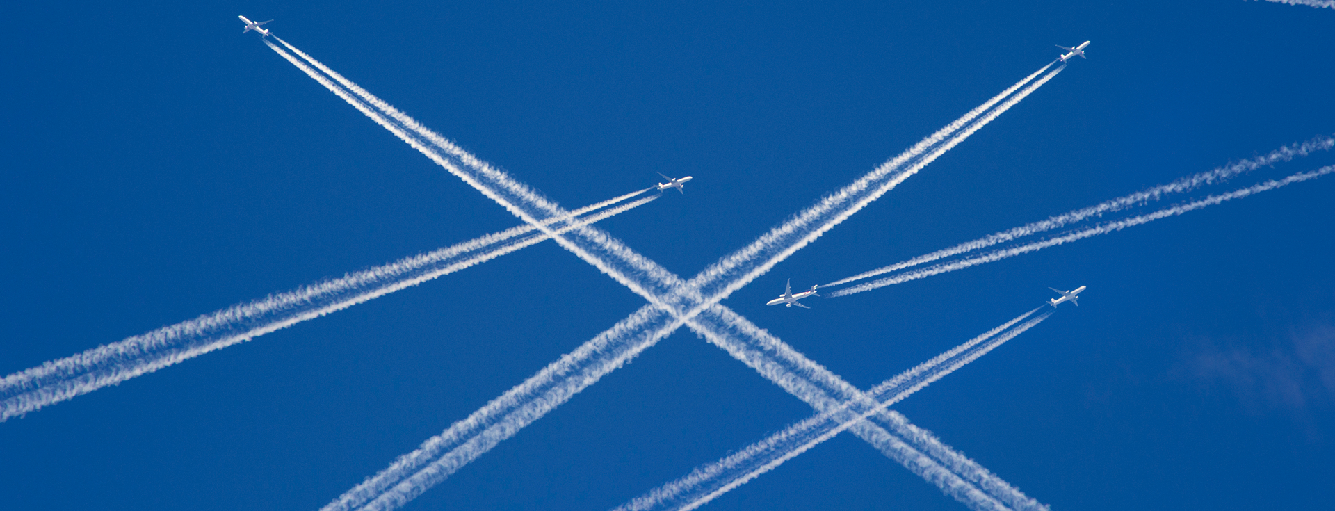 Flying in an age of war | MS Amlin